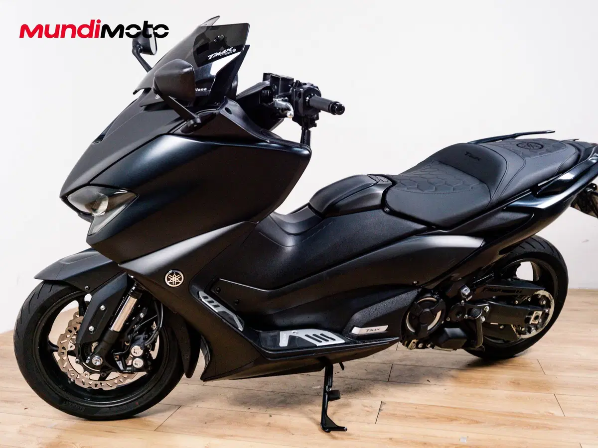Yamaha T-Max 560 Tech Max (2020) (8)