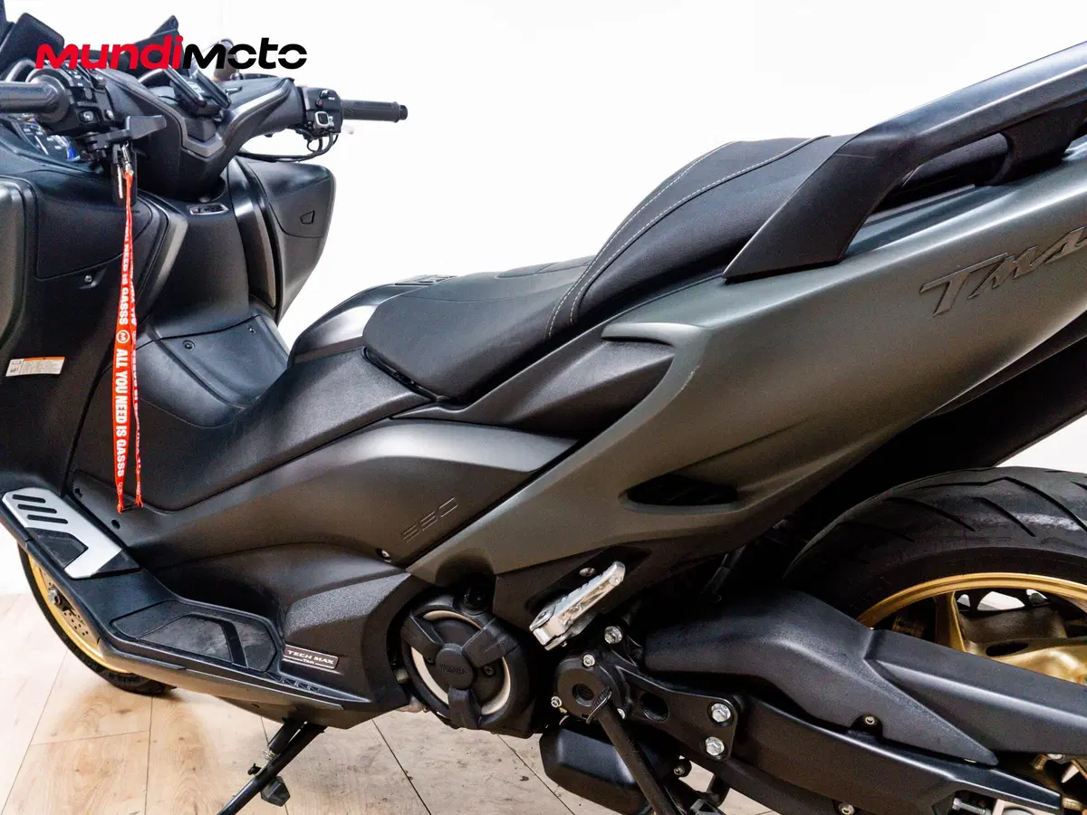 Yamaha T-Max 560 Tech Max (2020) (10)