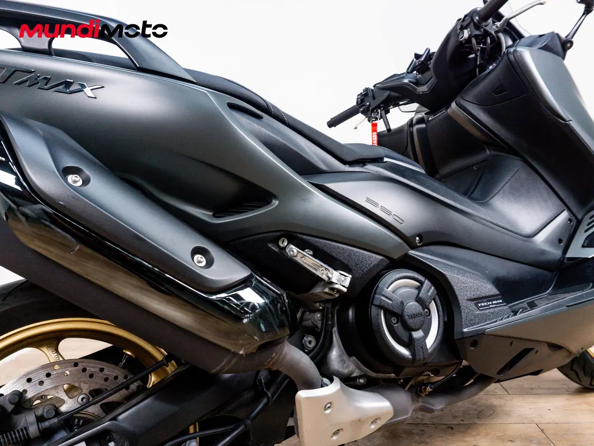 Yamaha T-Max 560 Tech Max (2020) (4)