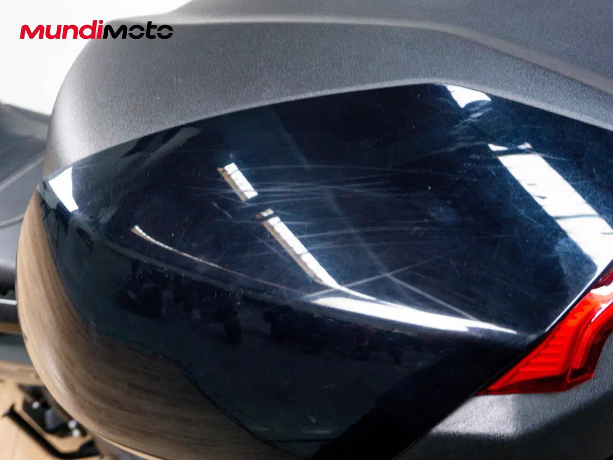 Yamaha T-Max 560 Tech Max (2020) (16)