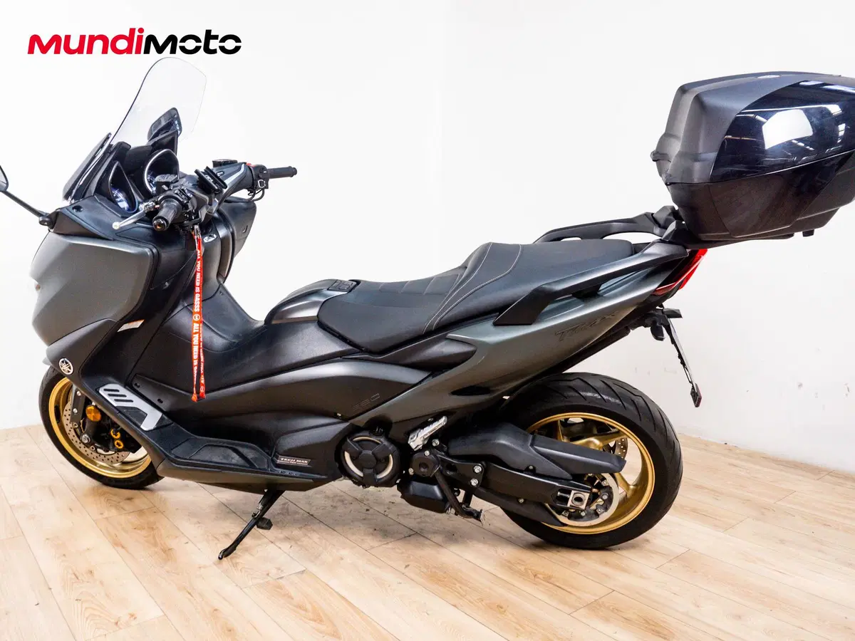 Yamaha T-Max 560 Tech Max (2020) (7)