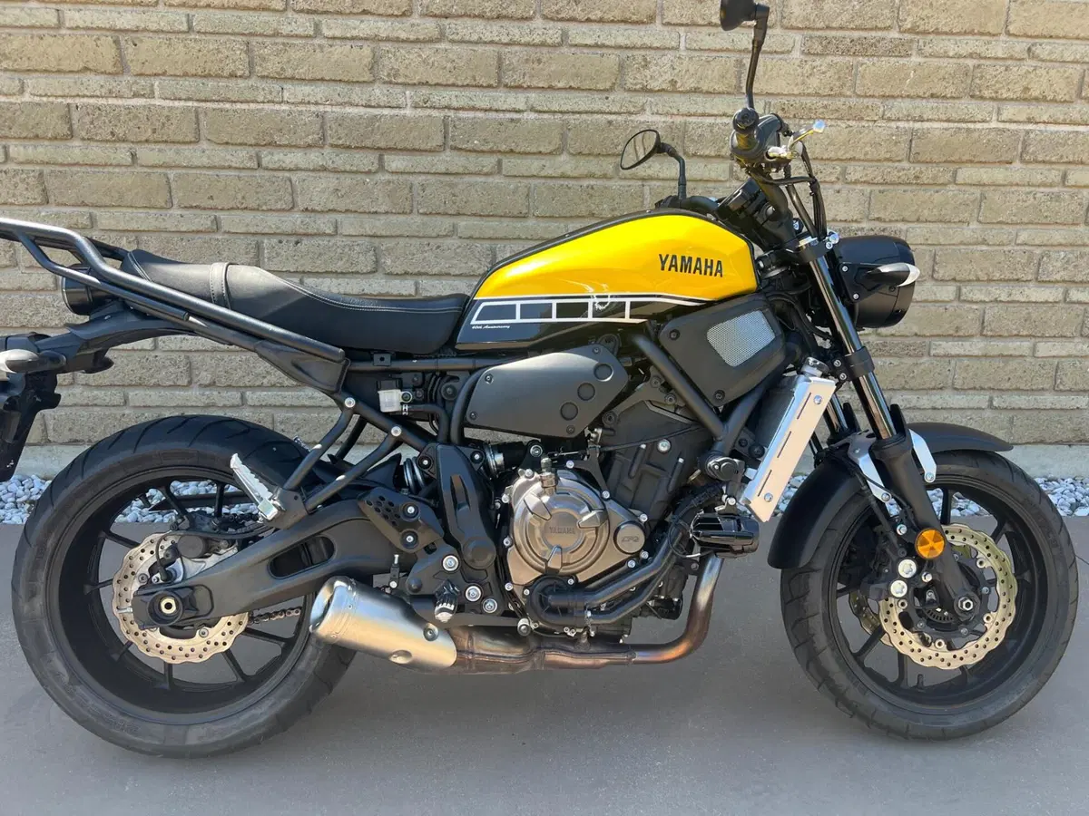 Yamaha XSR 700 ABS 60th Anniversary (2016 - 18) (2)