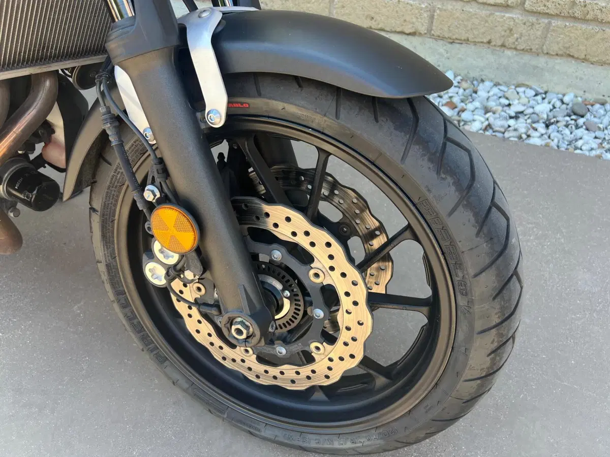 Yamaha XSR 700 ABS 60th Anniversary (2016 - 18) (4)
