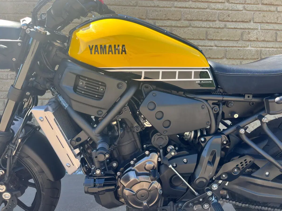 Yamaha XSR 700 ABS 60th Anniversary (2016 - 18) (8)