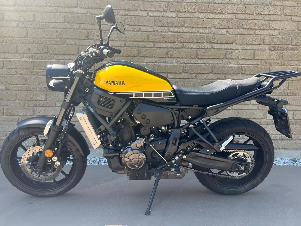 Yamaha XSR 700 ABS 60th Anniversary (2016 - 18) (11)