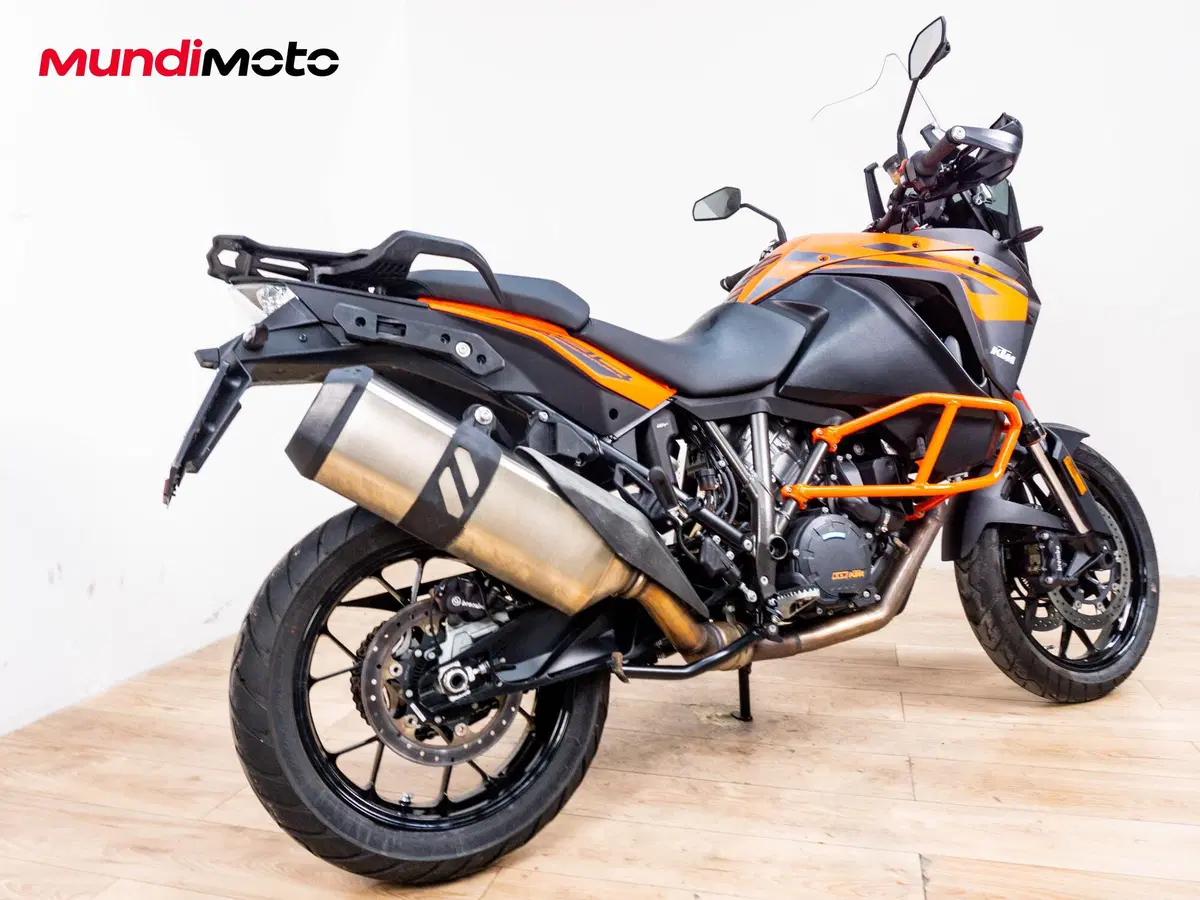 KTM 1290 Super Adventure S (2021) (3)