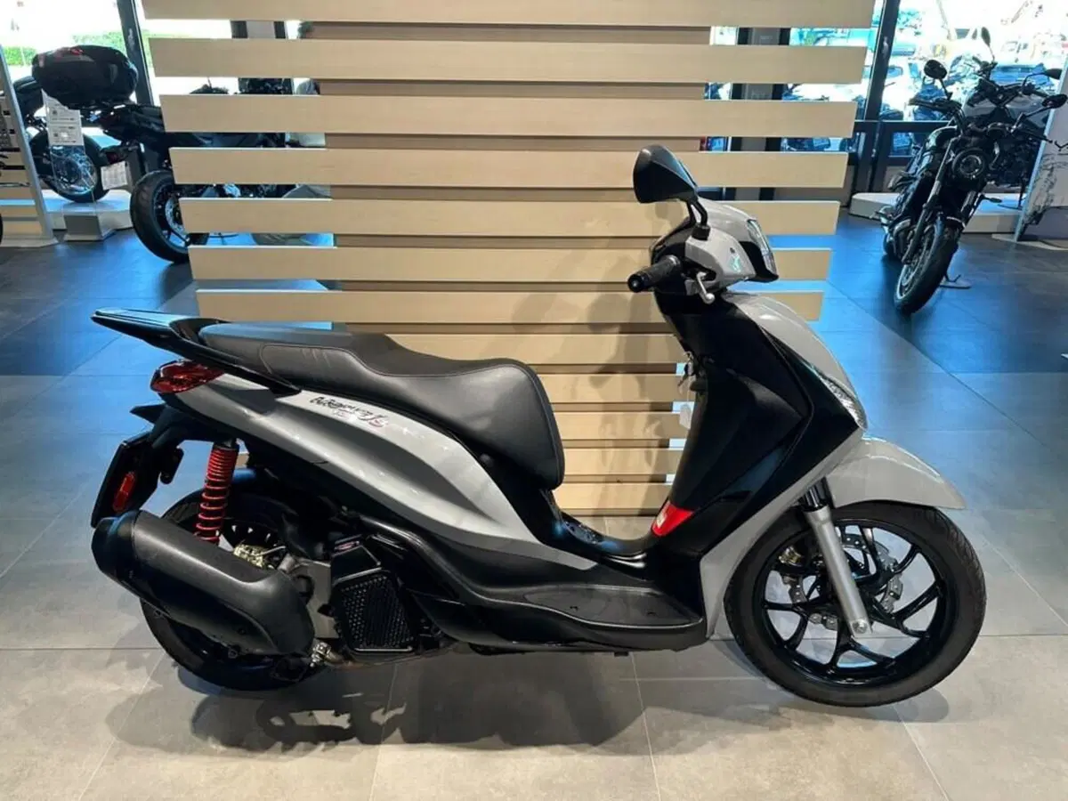 Piaggio Medley 125 S ABS (2021 - 24) (4)