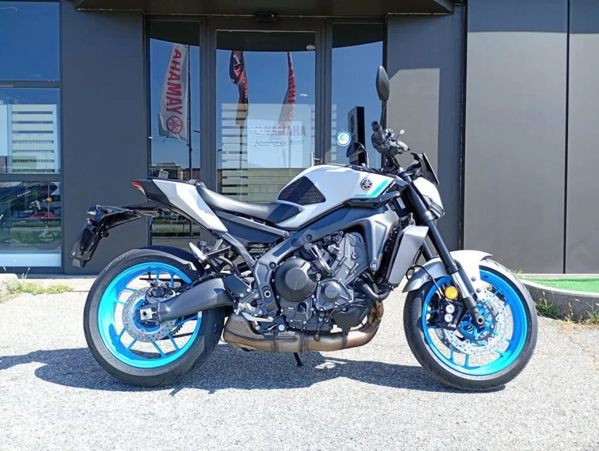 Yamaha MT-09 Y-AMT (2024 - 26)