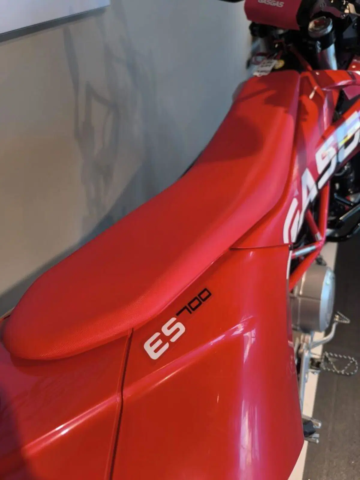 GASGAS ES 700 (2022 - 26) (7)