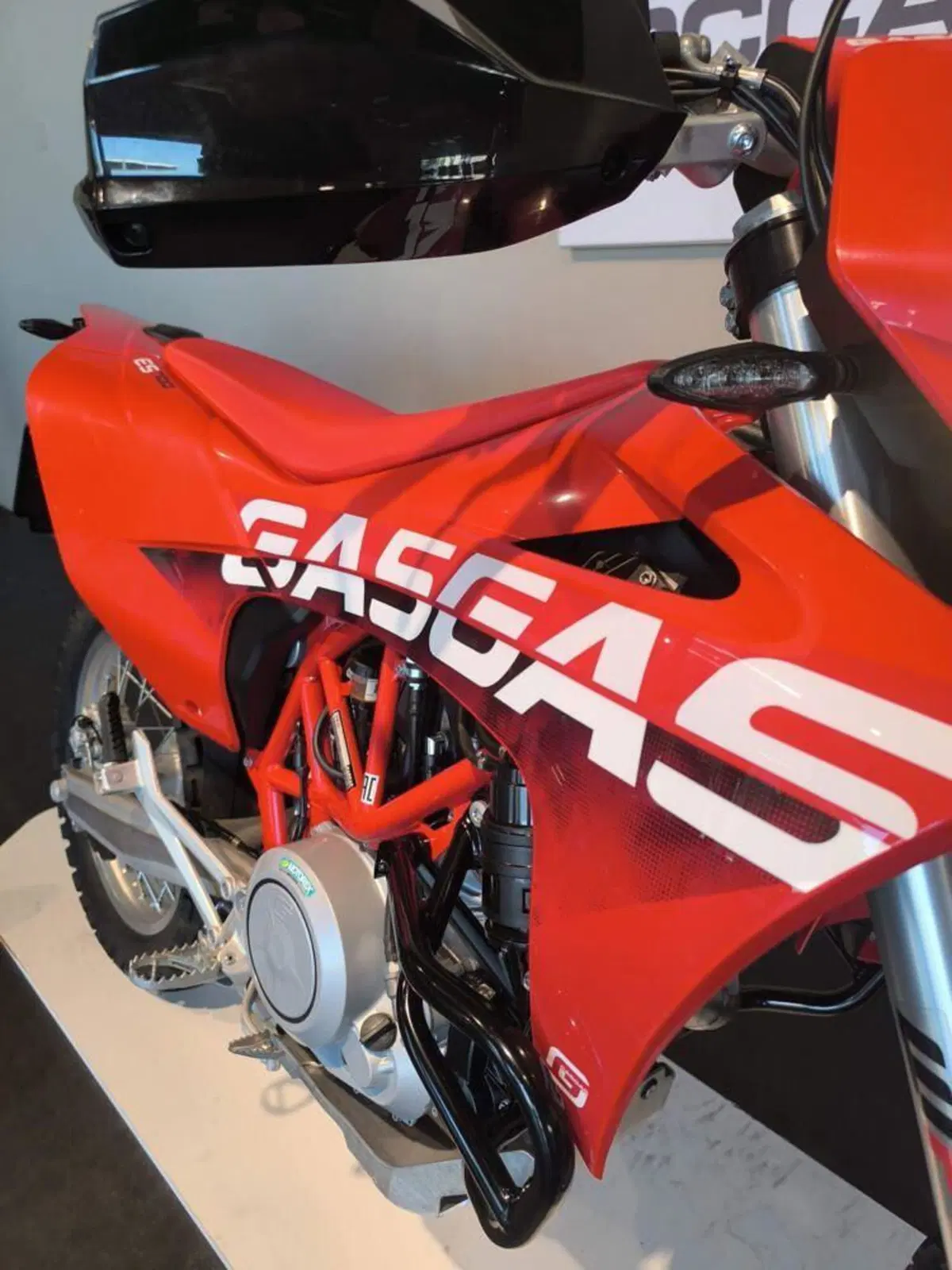 GASGAS ES 700 (2022 - 26) (5)