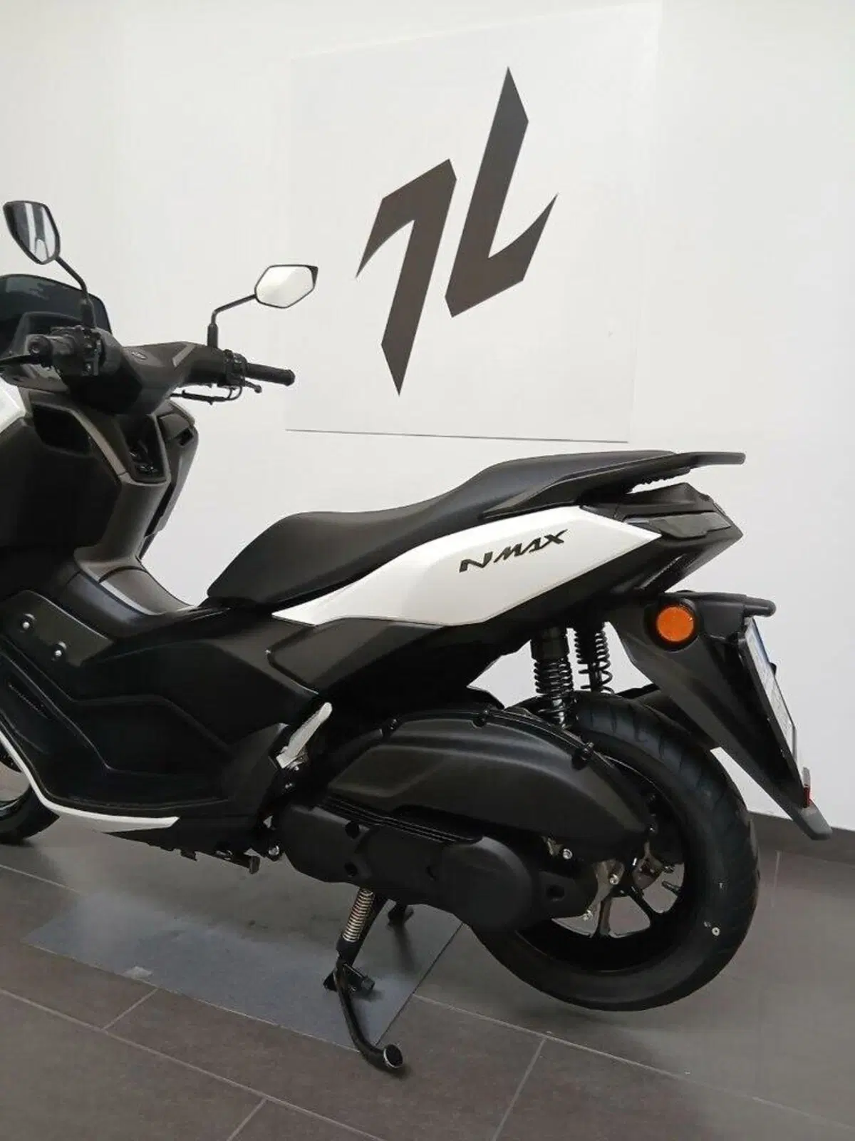 Yamaha N-Max 125 (2025 - 26) (6)