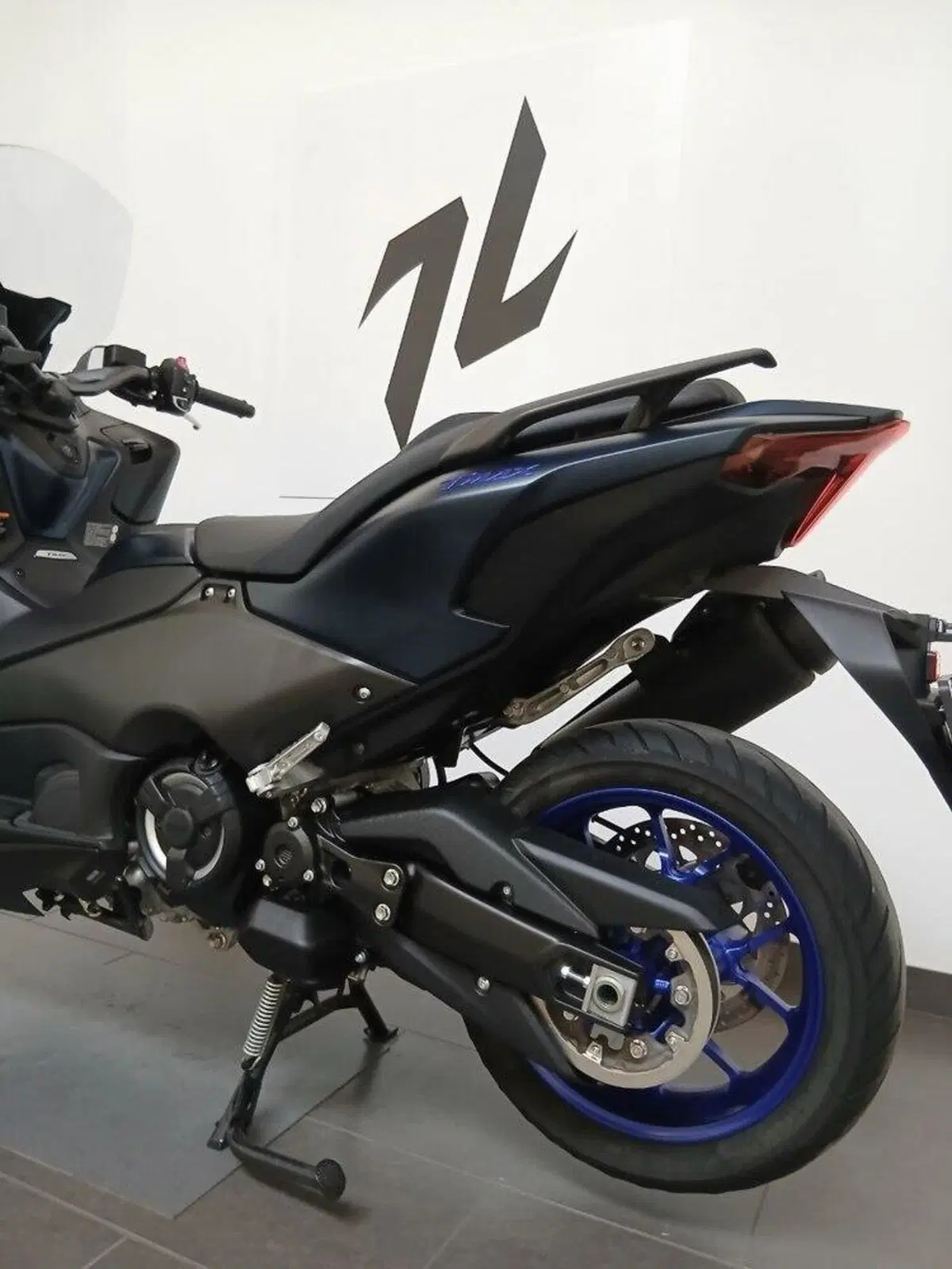 Yamaha T-Max 560 (2022 - 24) (3)