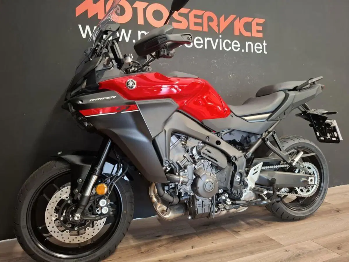 Yamaha Tracer 9 Y-AMT (2025 - 26) (2)