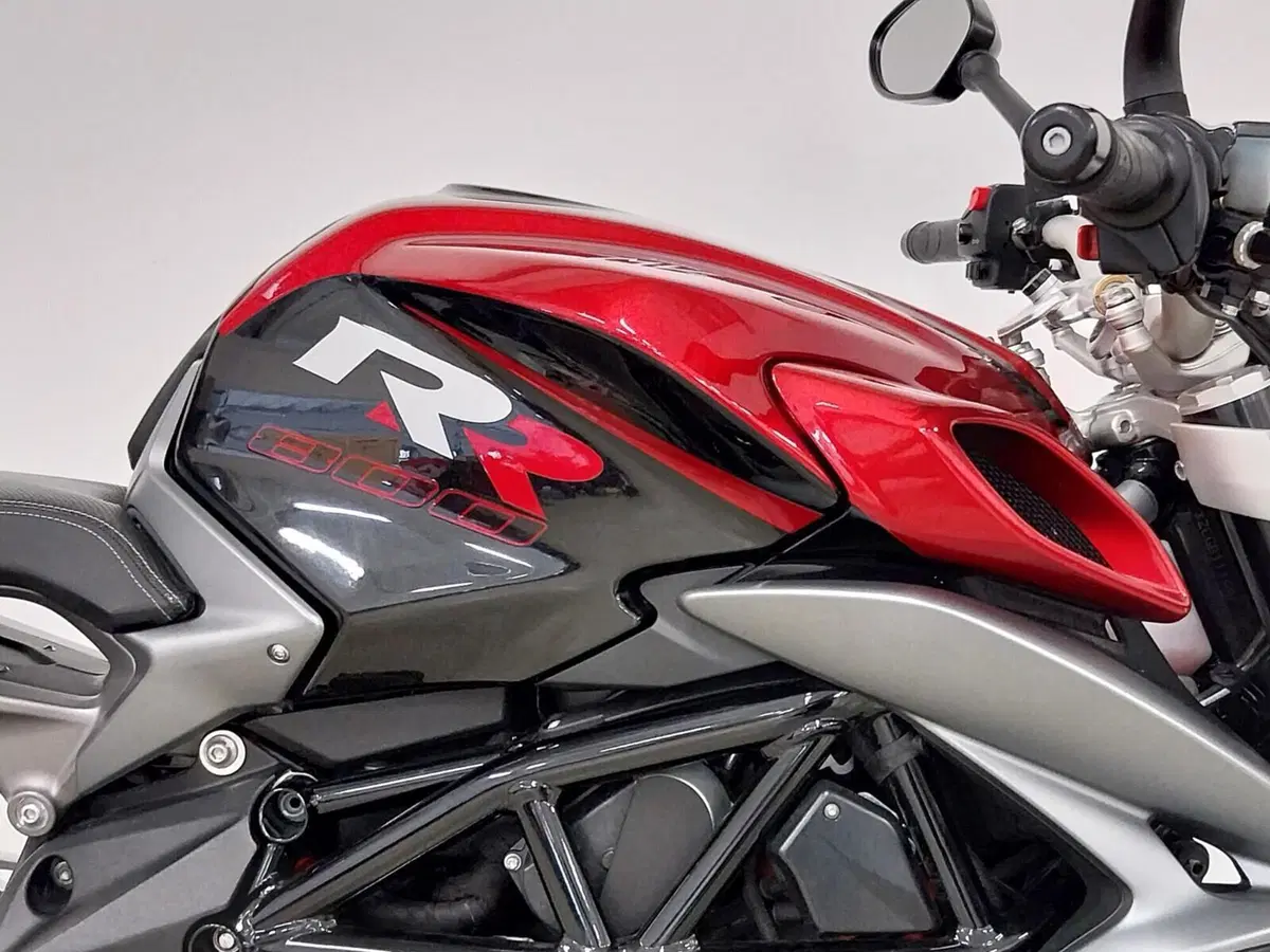 MV Agusta Brutale 800 RR (2017 - 20) (8)