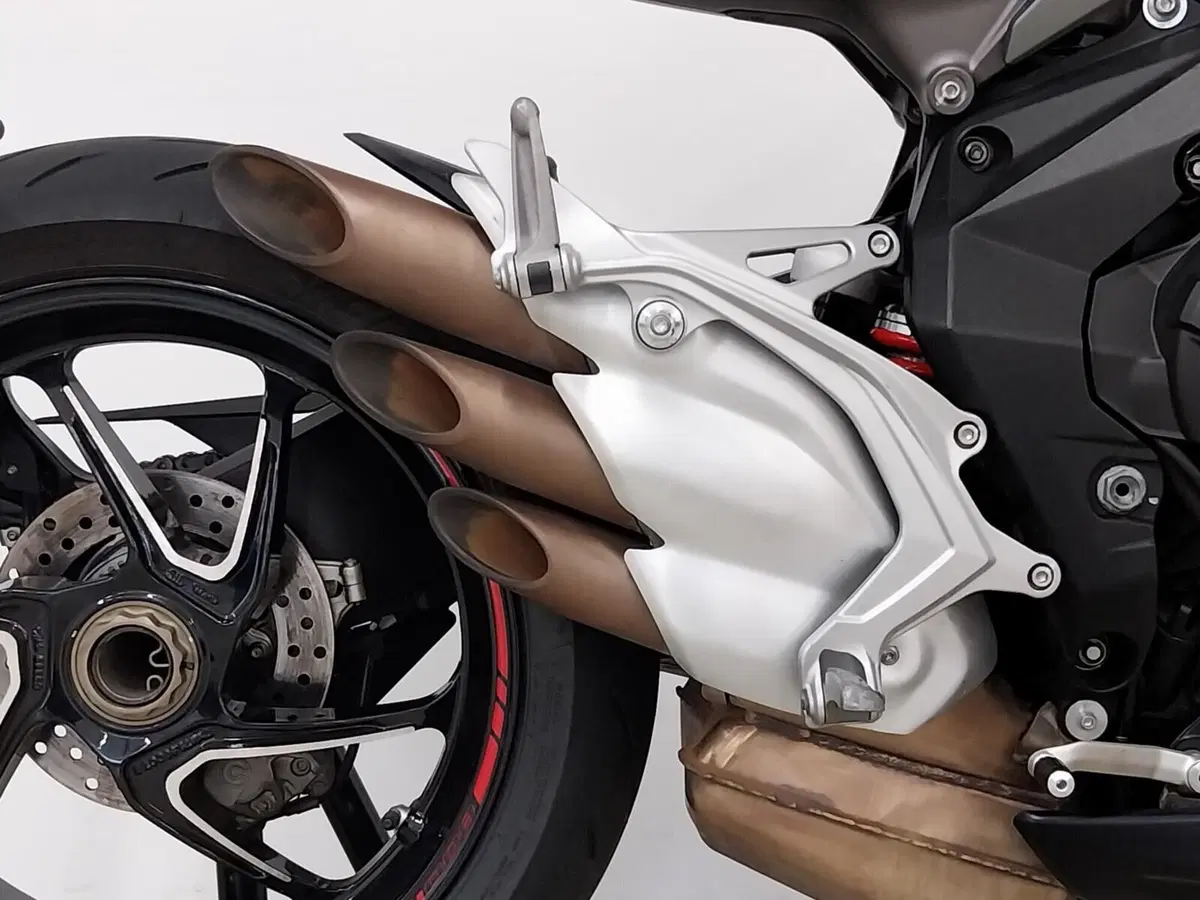 MV Agusta Brutale 800 RR (2017 - 20) (11)