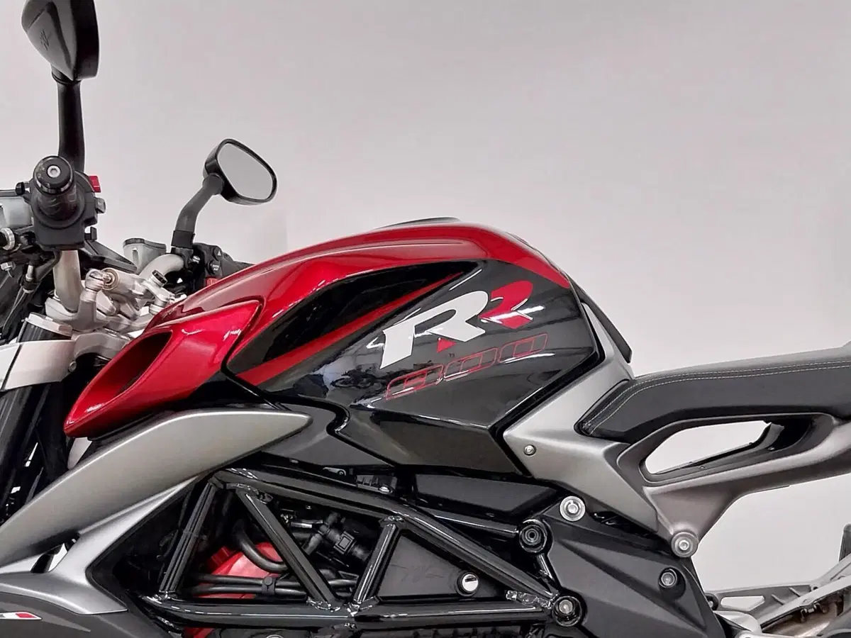 MV Agusta Brutale 800 RR (2017 - 20) (15)