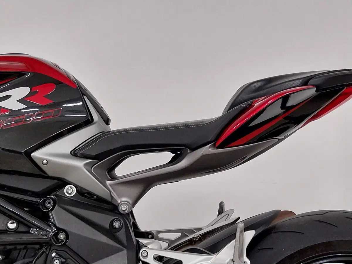 MV Agusta Brutale 800 RR (2017 - 20) (16)
