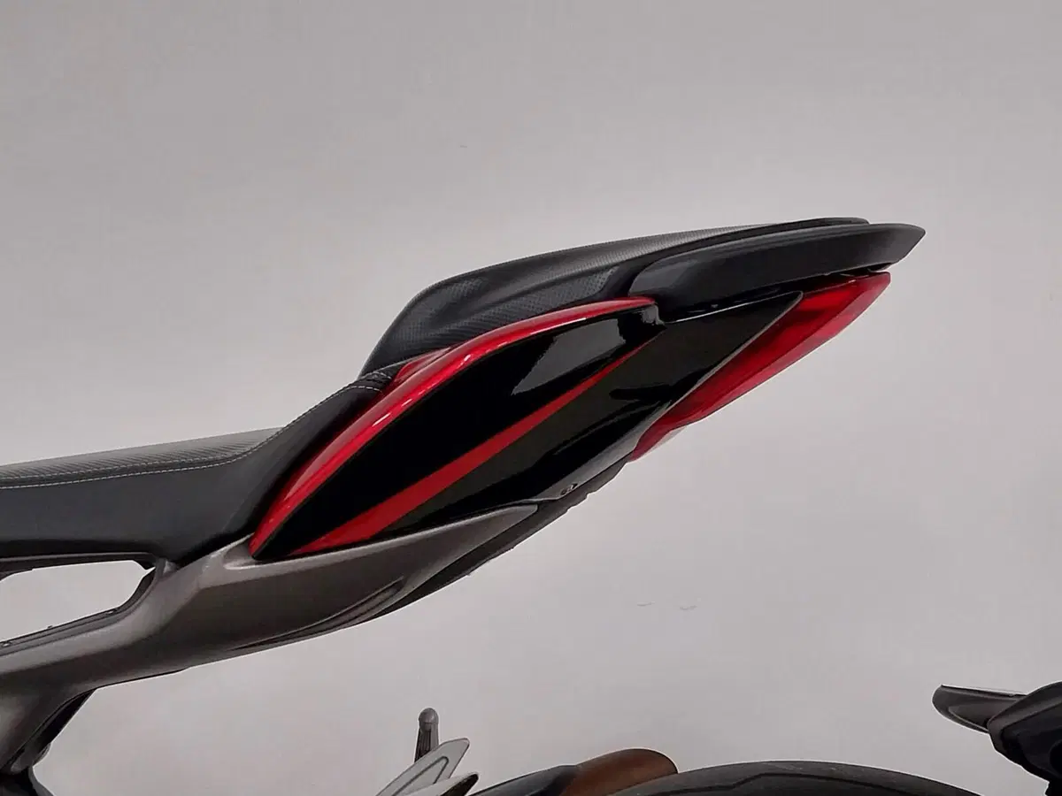 MV Agusta Brutale 800 RR (2017 - 20) (17)