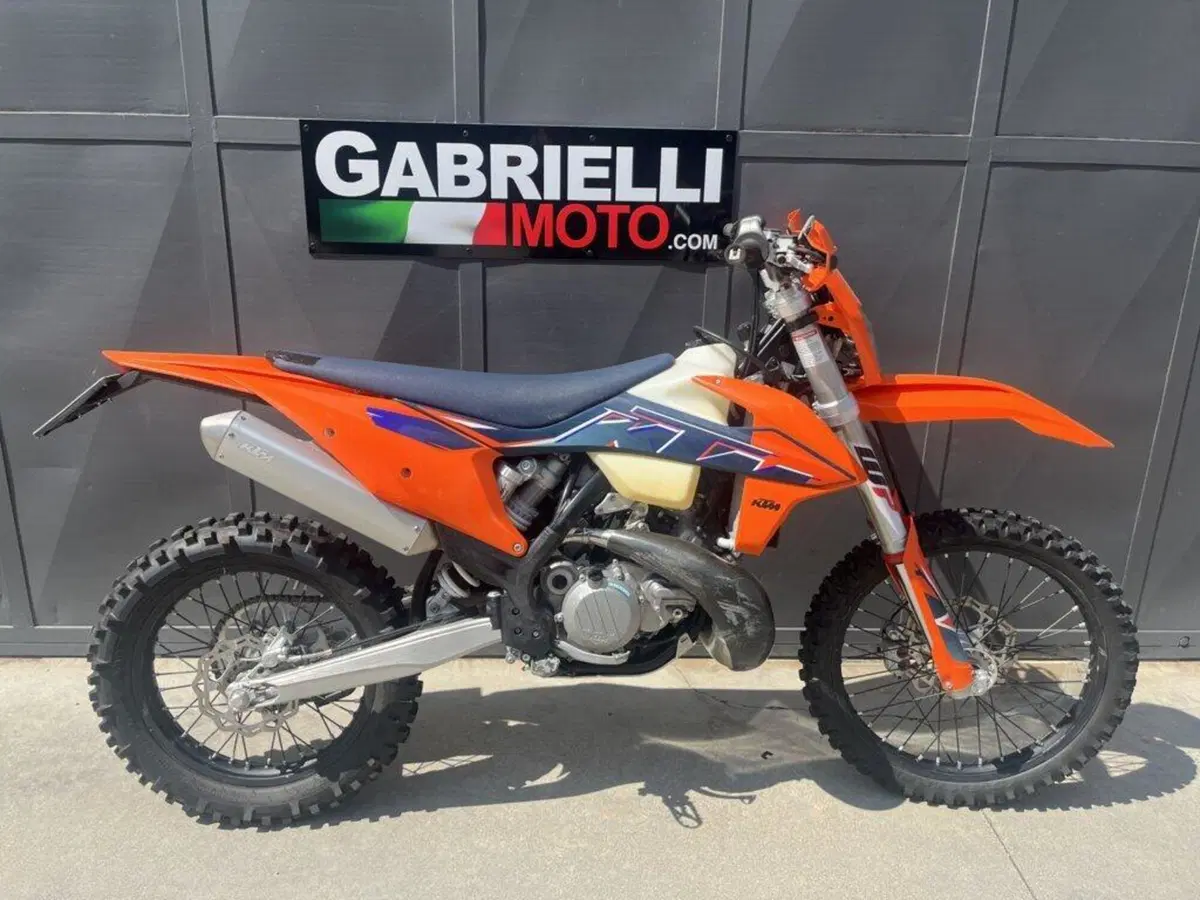 KTM 300 EXC E TPI (2022) (3)
