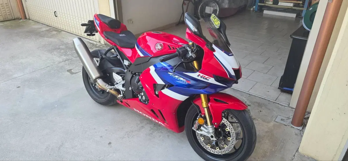 Honda CBR 1000 RR-R Fireblade SP (2024 - 26) (3)