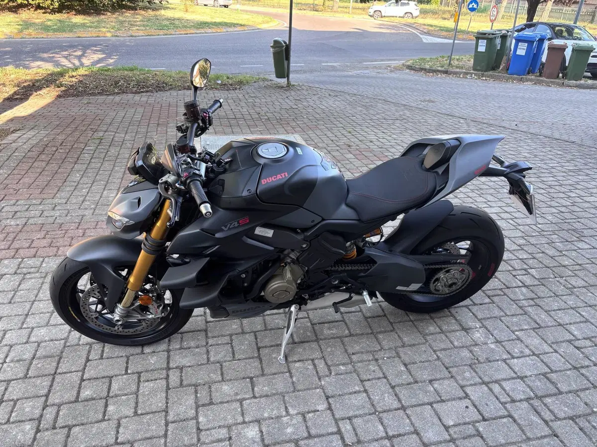 Ducati Streetfighter V4 S (2023 - 24) (2)