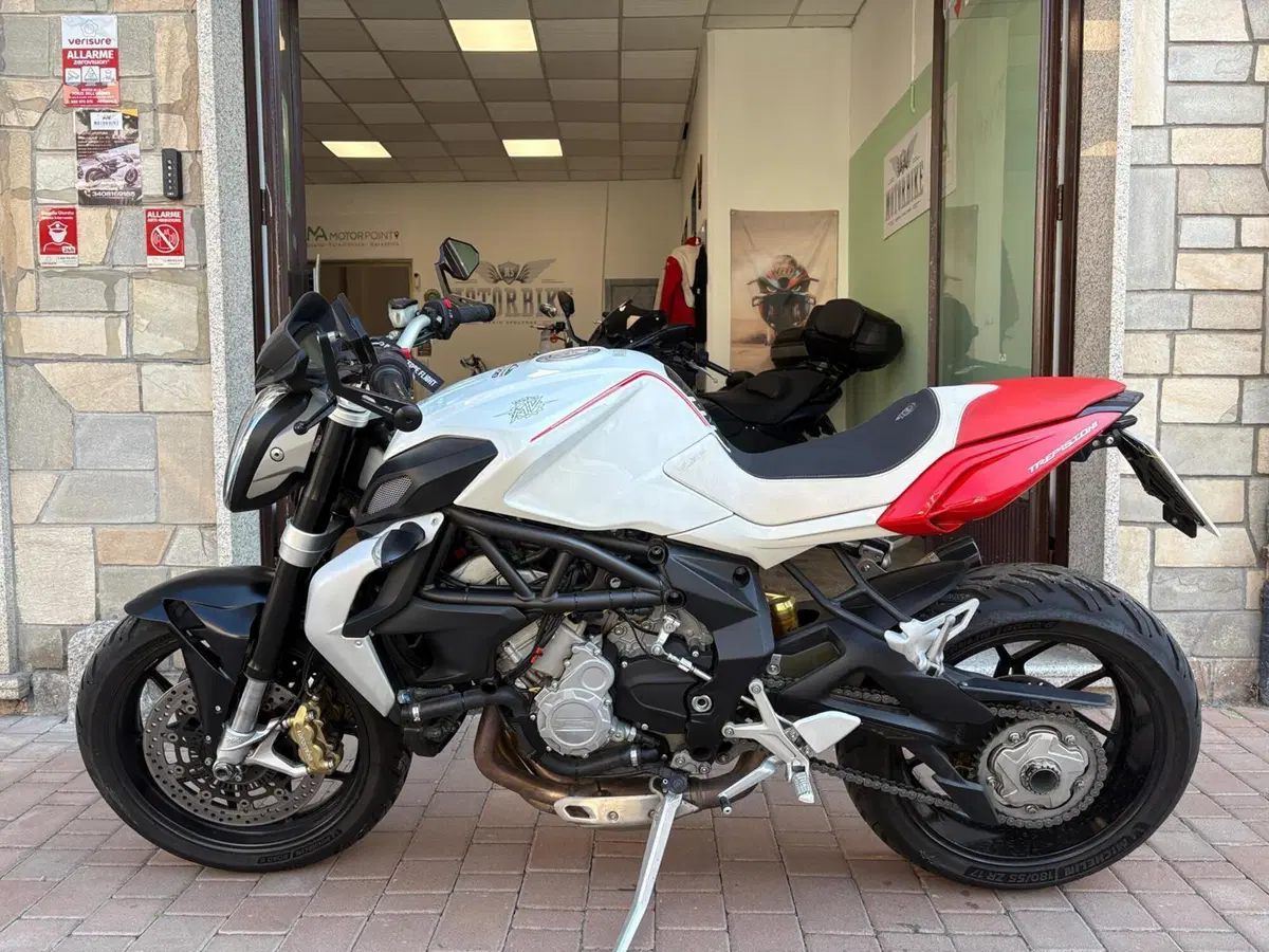 MV Agusta Brutale 800 EAS ABS (2012 - 15) (6)