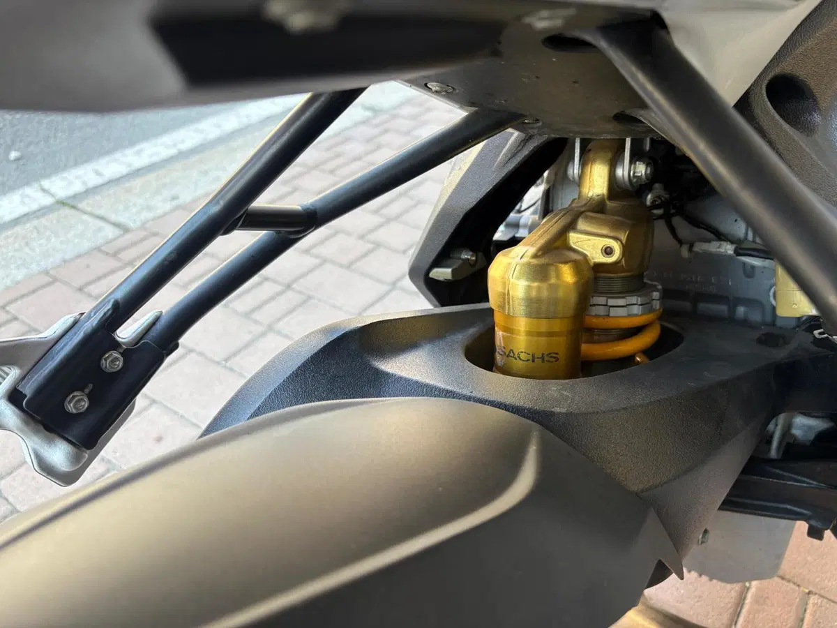MV Agusta Brutale 800 EAS ABS (2012 - 15) (10)