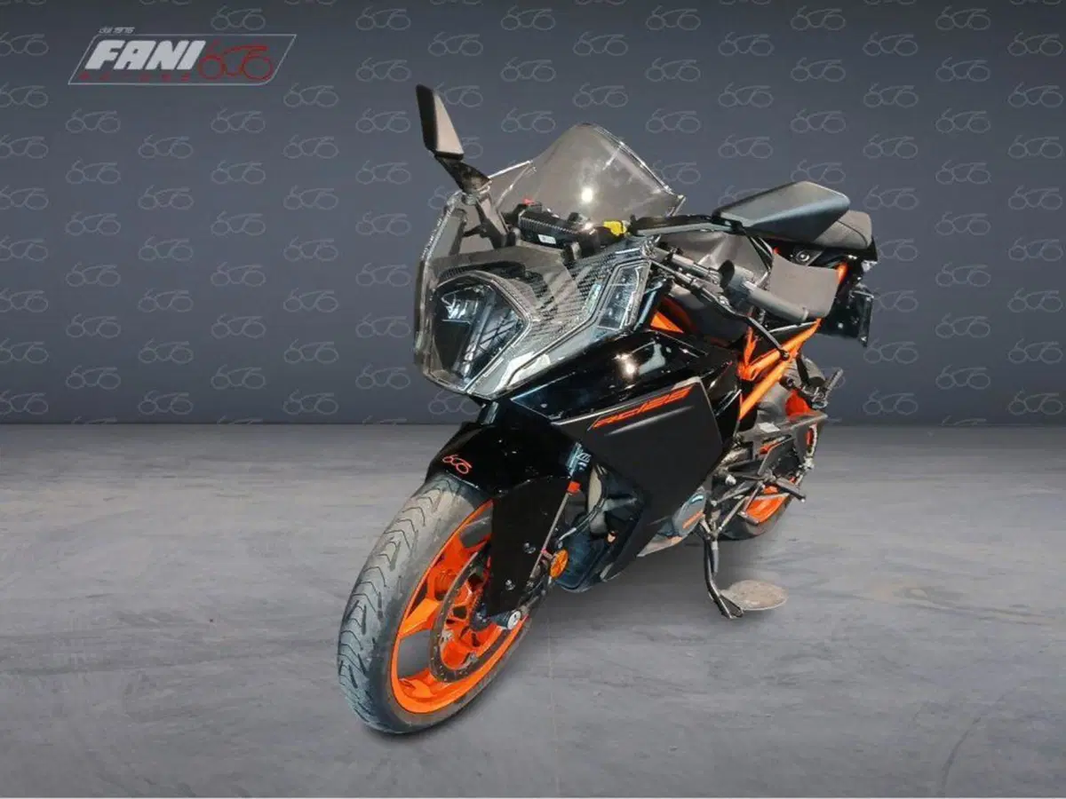 KTM RC 125 (2022 - 26) (3)