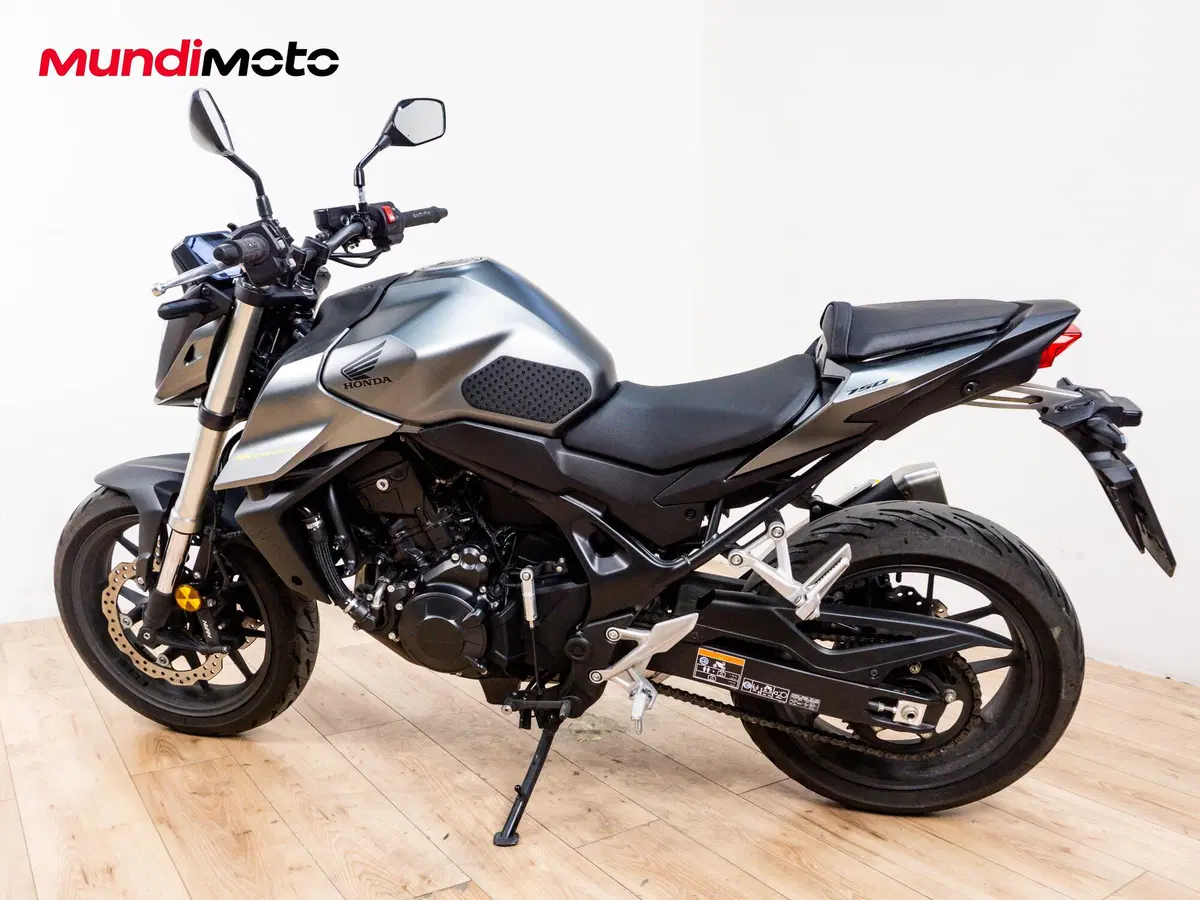 Honda CB 750 Hornet (2025) (7)