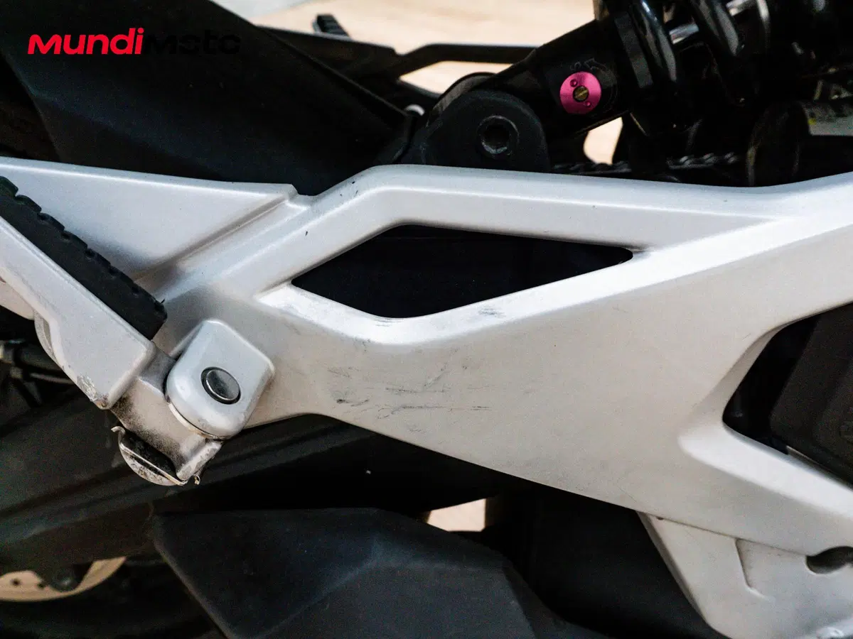CFMOTO 650MT (2019 - 20) (20)