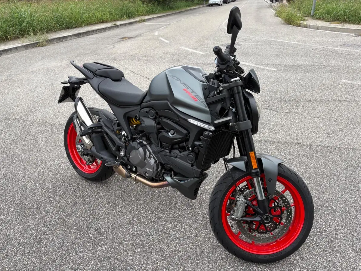 Ducati Monster 937 + (2021 - 25) (8)