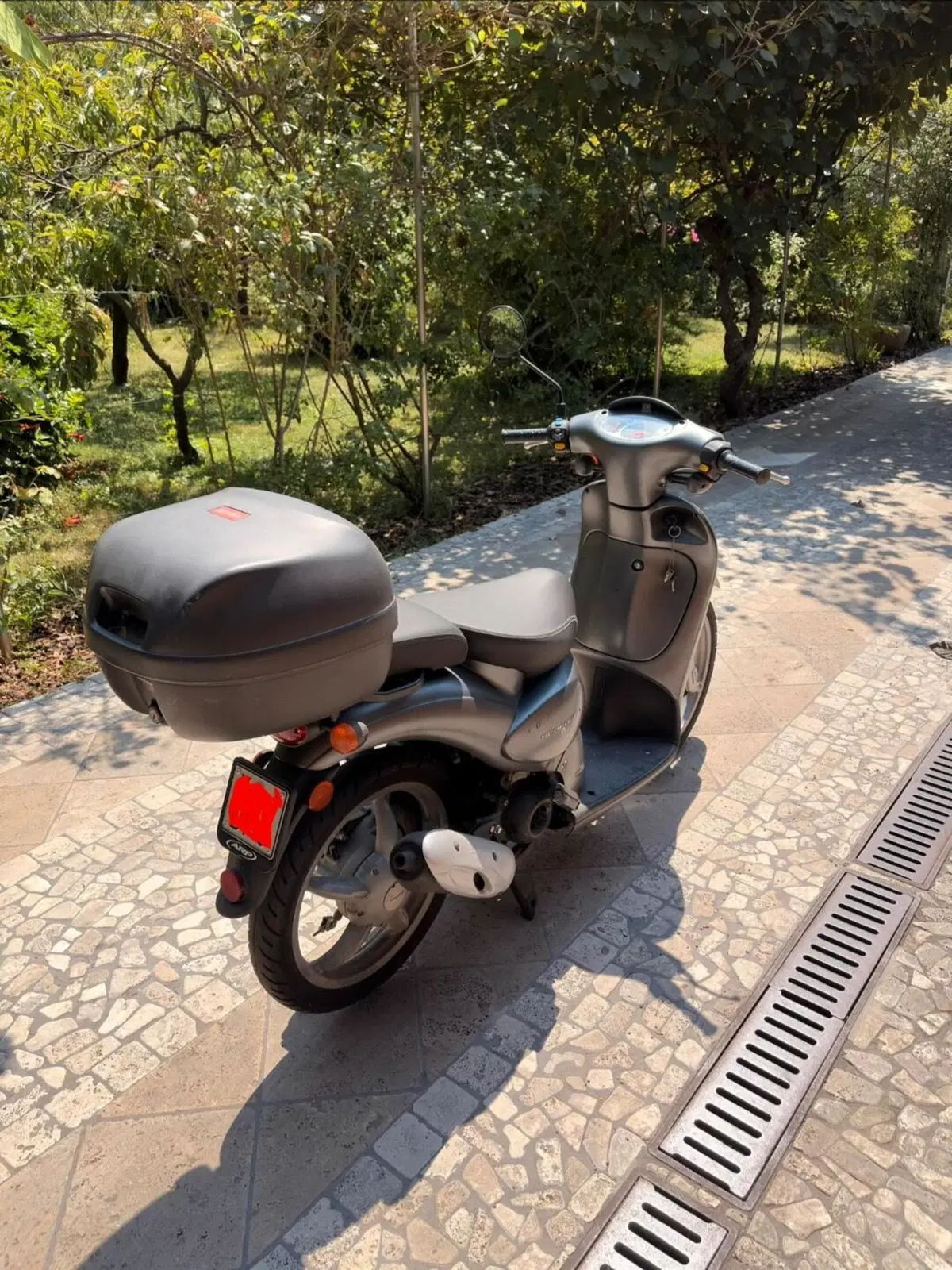 Aprilia Scarabeo 50 (2007 - 08) (3)
