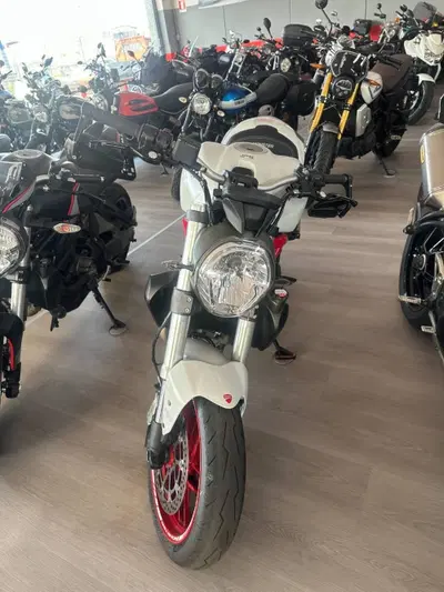 Ducati Monster 821 ABS (2014 - 17) usata