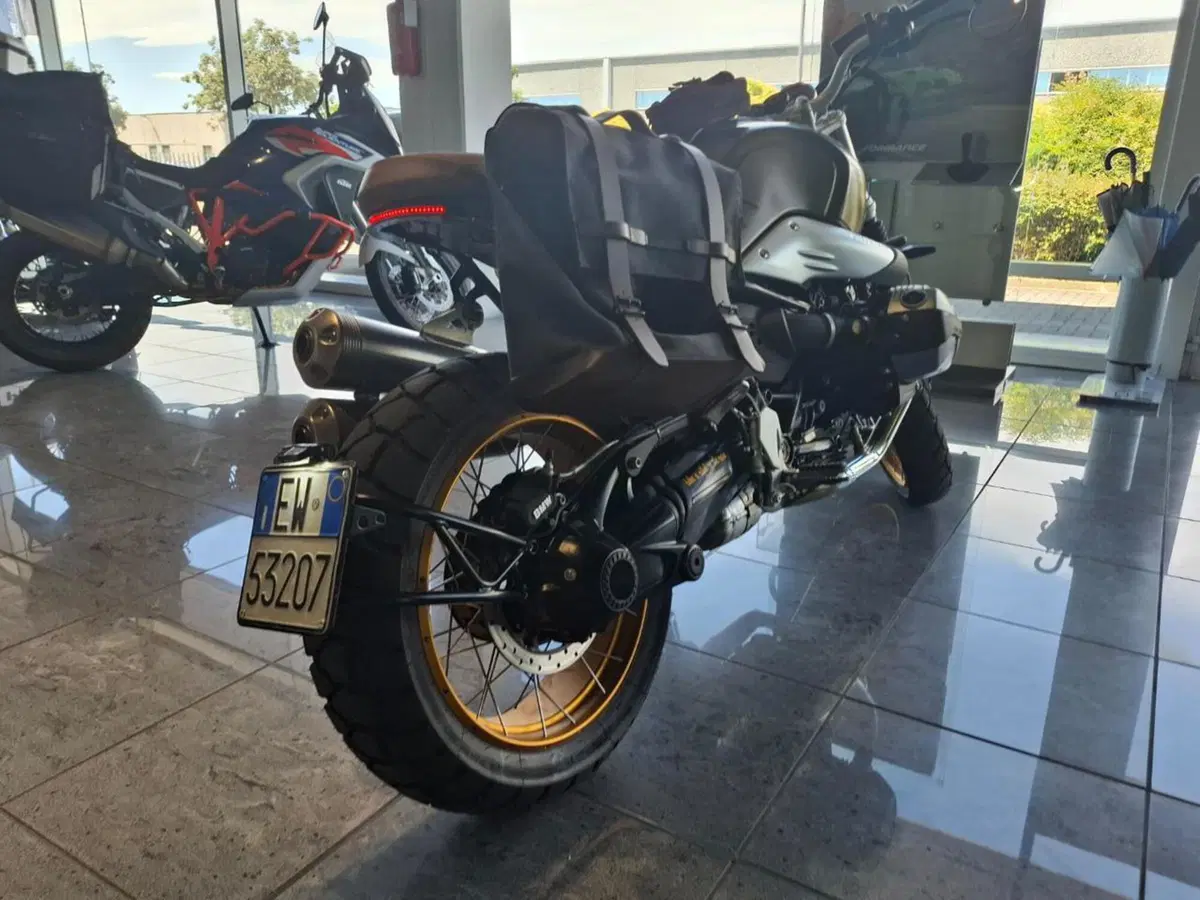 Bmw R nineT Scrambler (2021 - 24) (4)