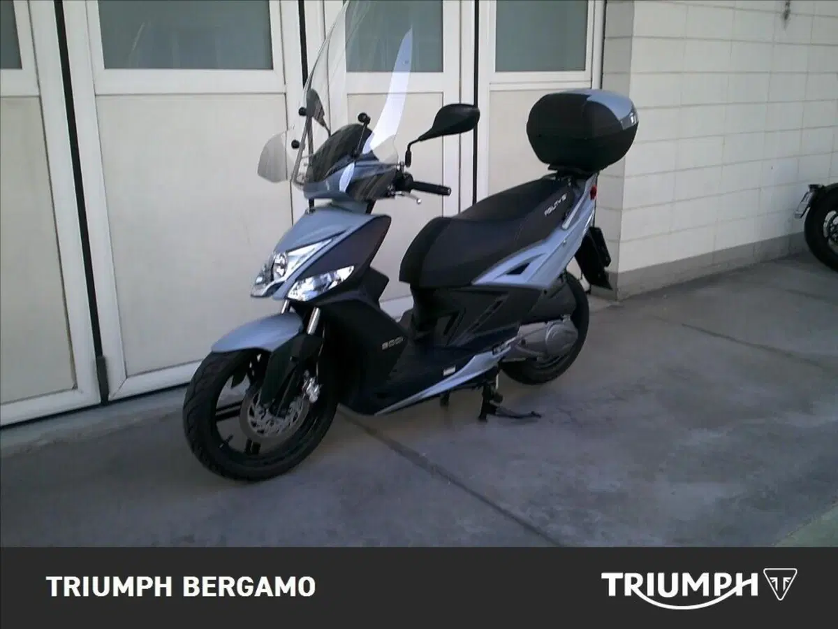 Kymco Agility 200i R16 + (2021 - 25) (3)
