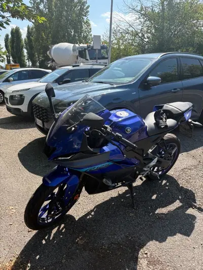 Yamaha YZF R125 (2023 - 26) usata