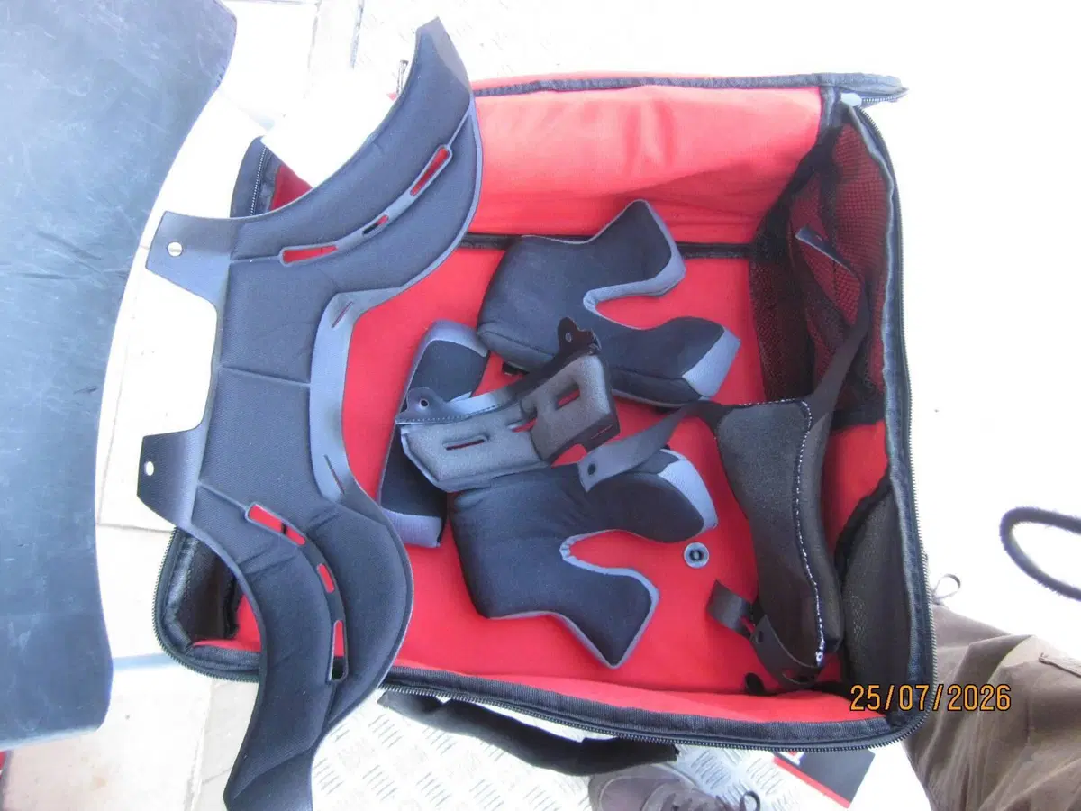 CASCO MOTOCROSS J1 22 CARBONIO Just1 (4)