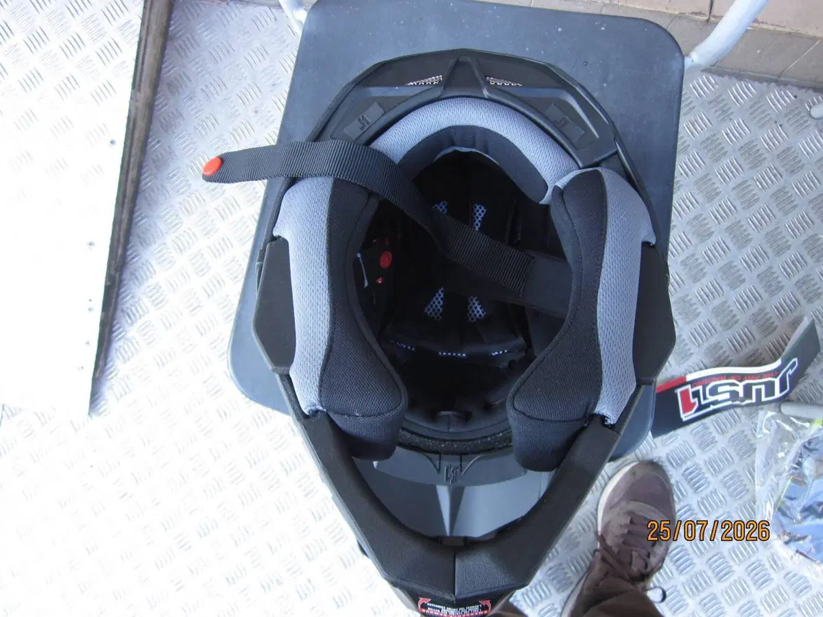 CASCO MOTOCROSS J1 22 CARBONIO Just1 (5)