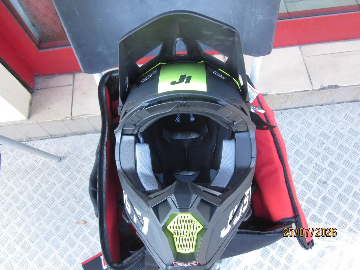 CASCO MOTOCROSS J1 22 CARBONIO Just1 (9)