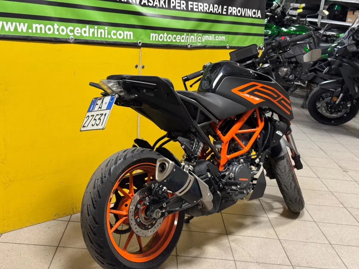 KTM 125 Duke (2021 - 23) (4)