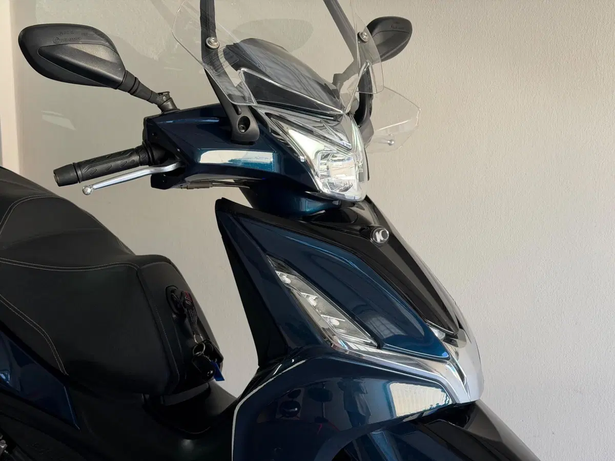 Kymco Agility 300i Noodoe (2021 - 24) (4)