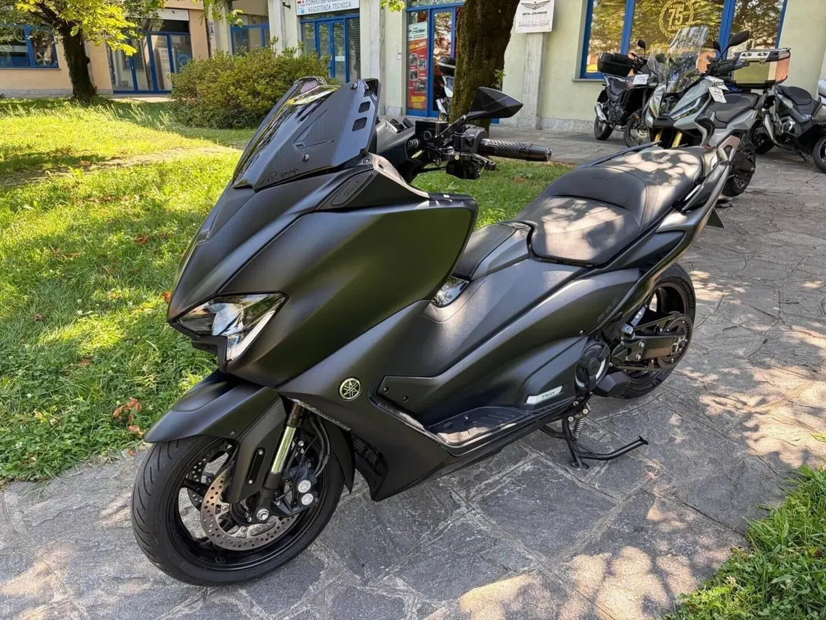 Yamaha T-Max 560 (2020 - 21) (4)