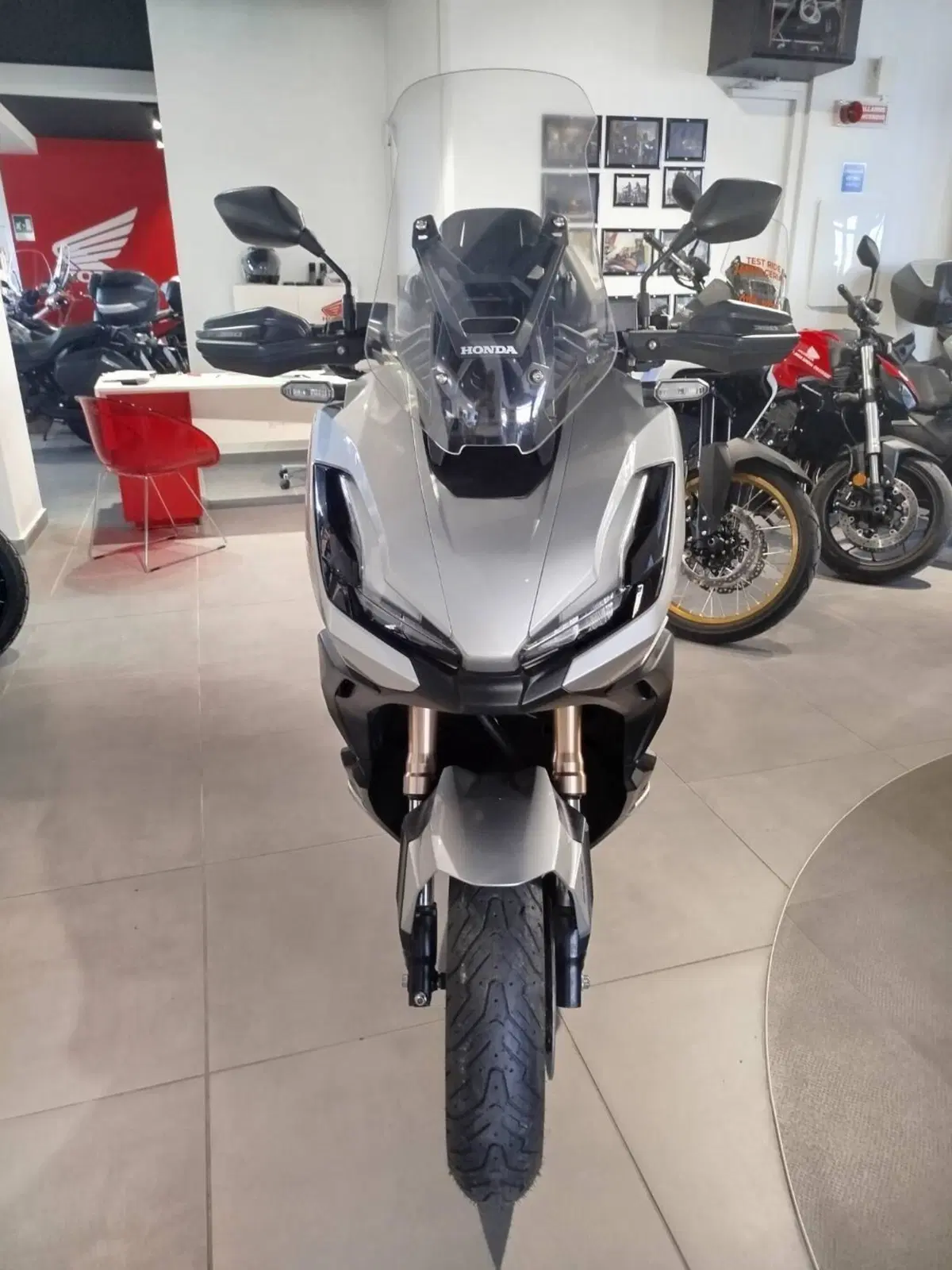 Honda ADV 350 (2022 - 24) (4)