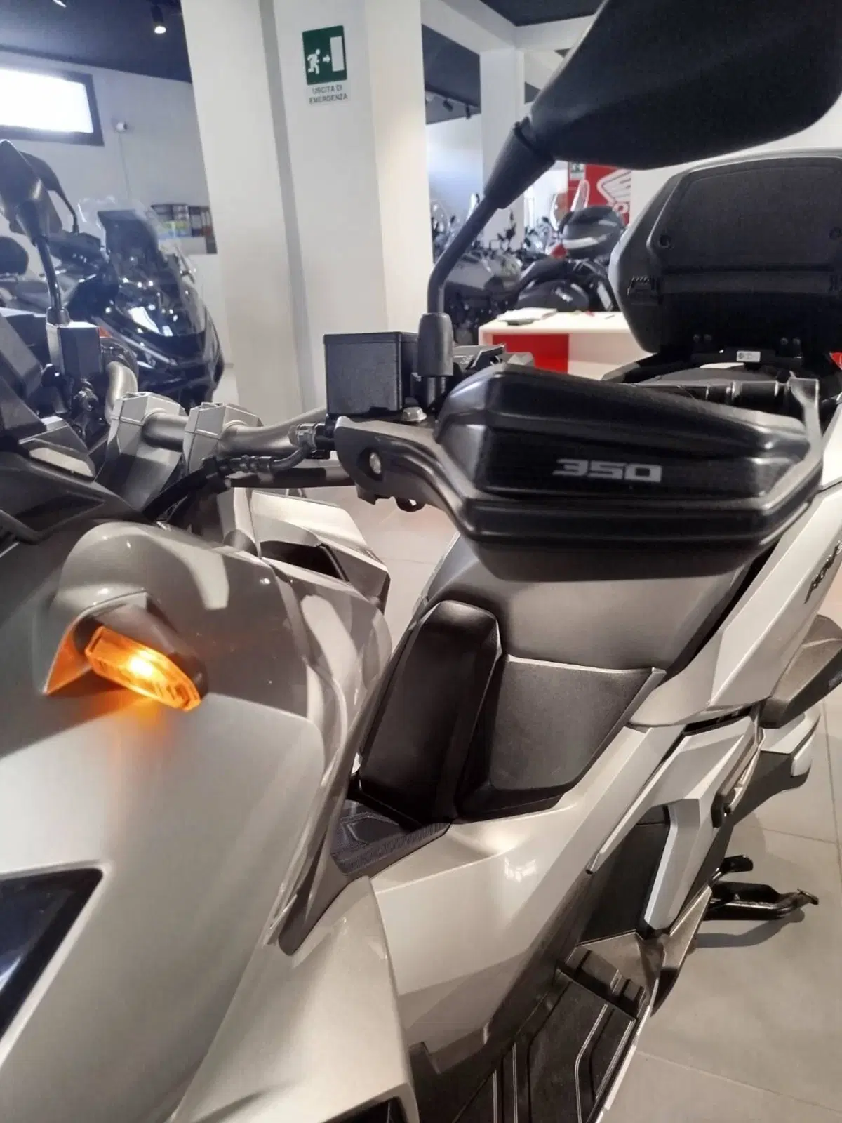 Honda ADV 350 (2022 - 24) (8)