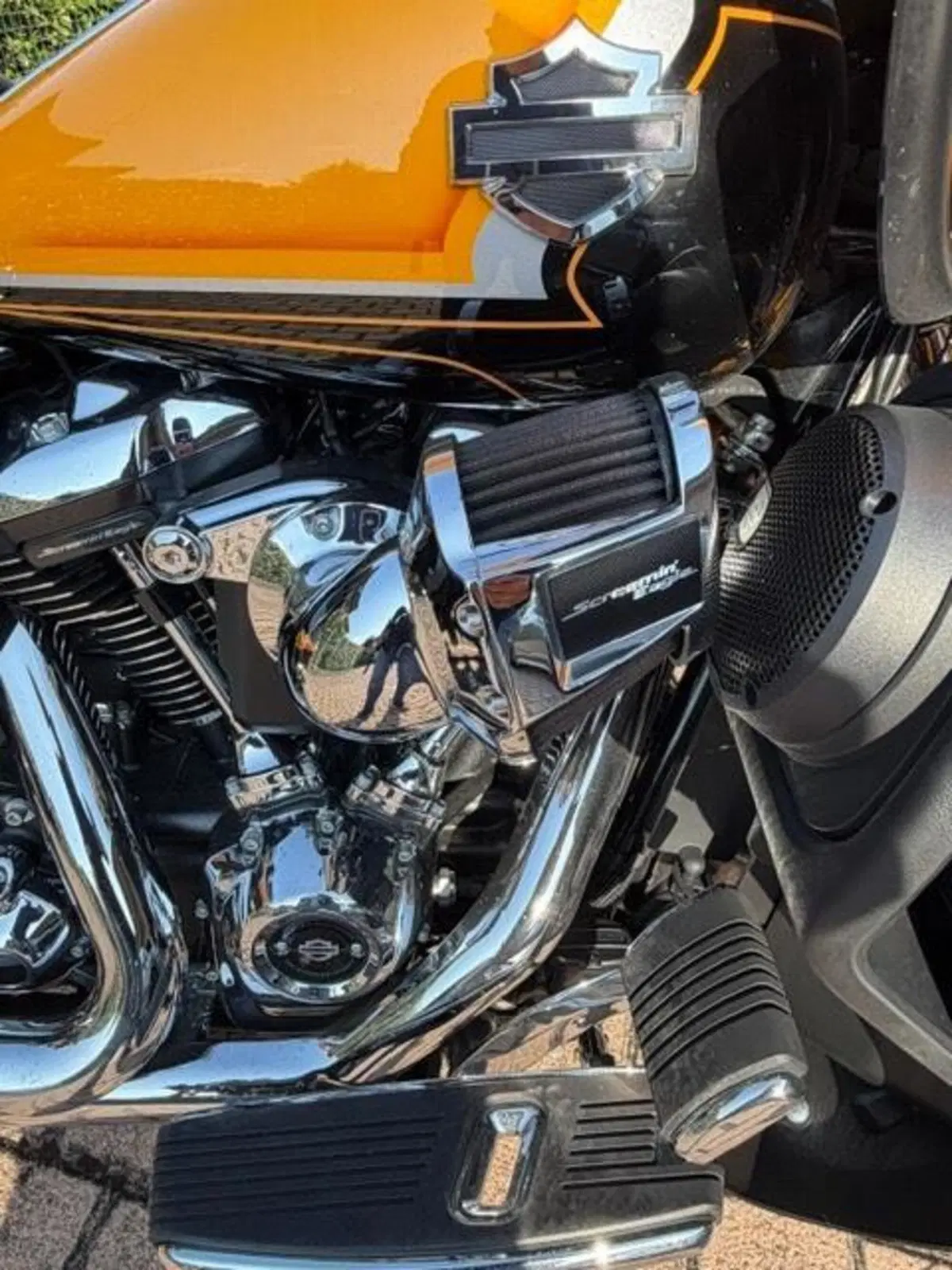 Harley-Davidson CVO Road Glide (2023) (2)