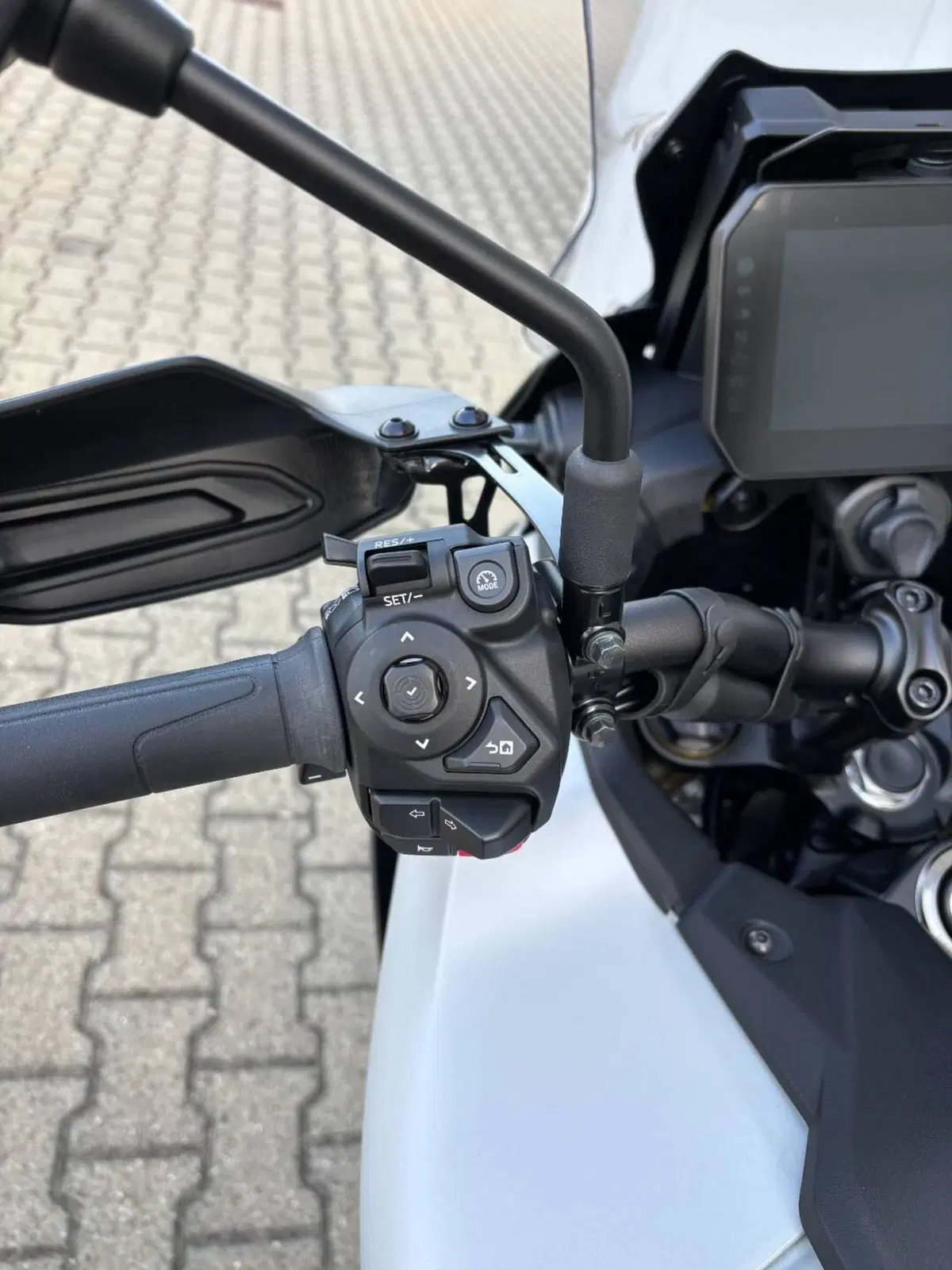 Yamaha Tracer 9 GT Y-AMT (2025 - 26) (5)