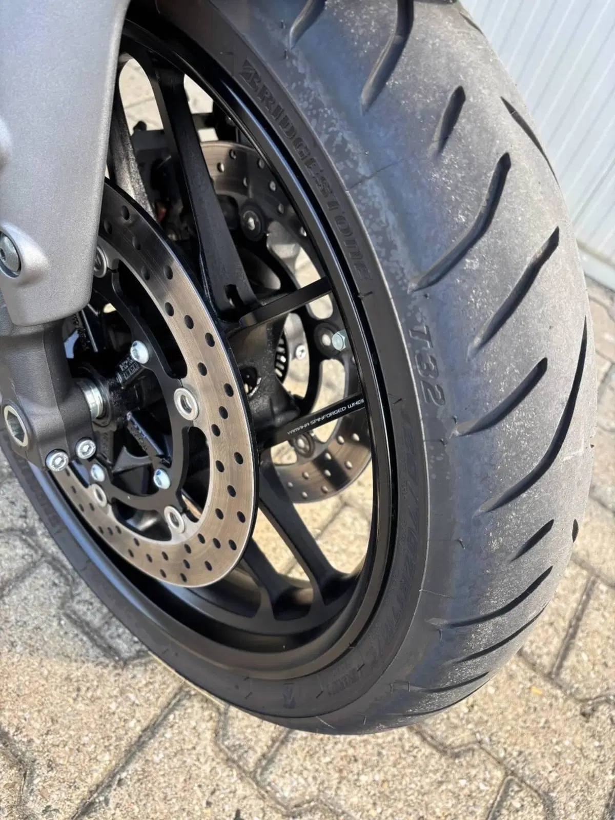 Yamaha Tracer 9 GT Y-AMT (2025 - 26) (9)