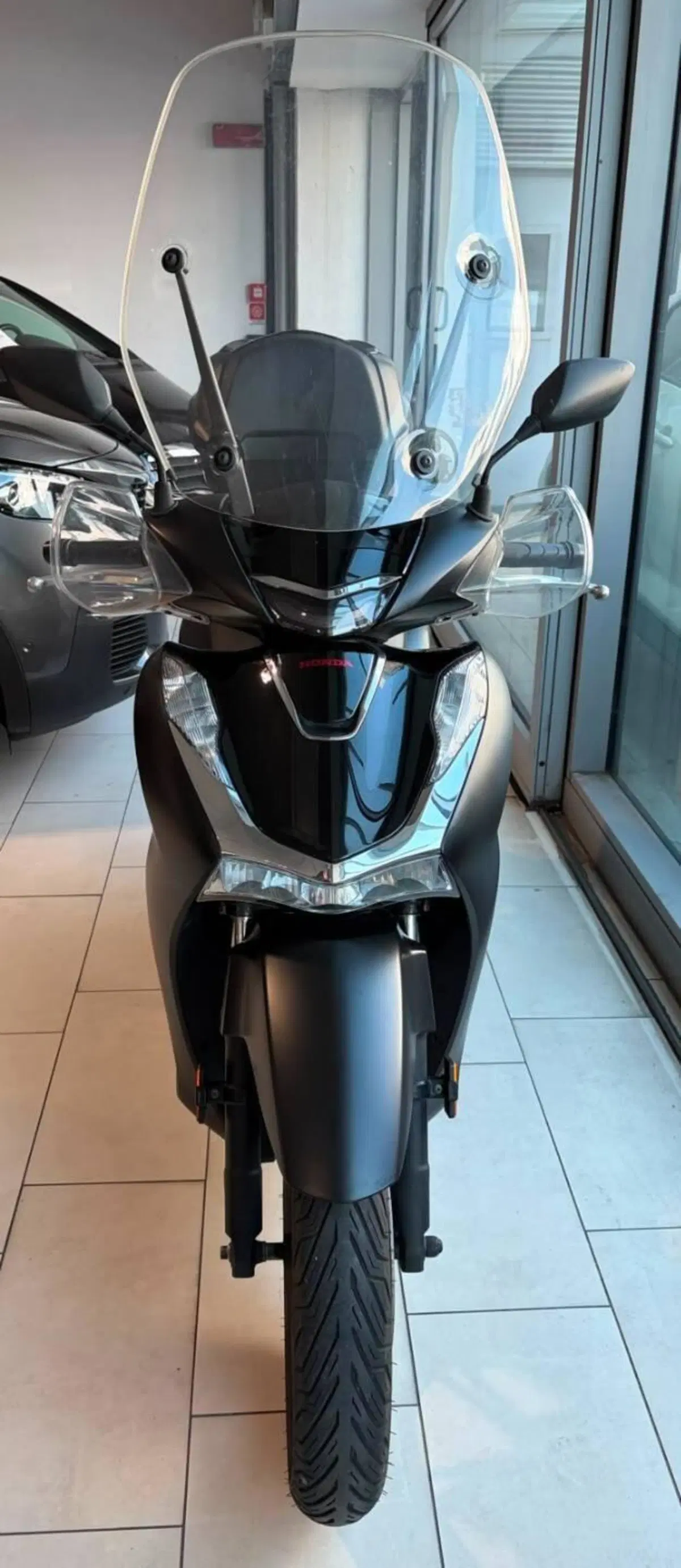 Honda SH 150i Sport (2022 - 23) (3)