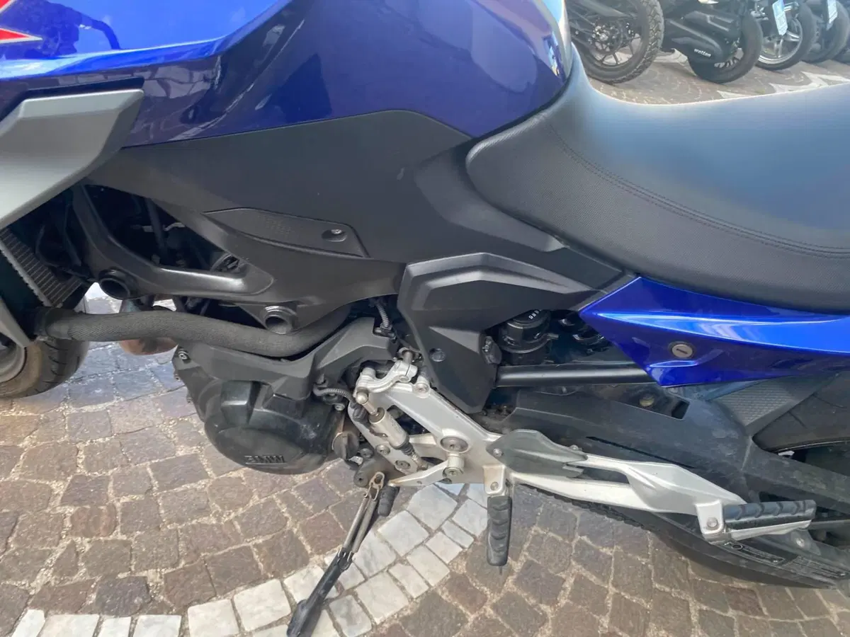 Bmw F 900 R (2017 - 20) (5)