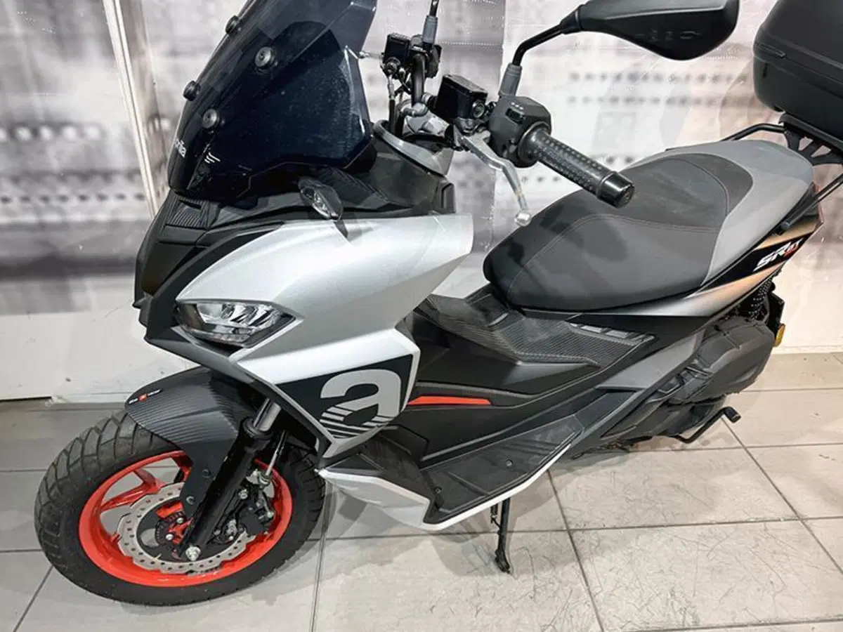Aprilia SR GT 200 (2022 - 24) (4)